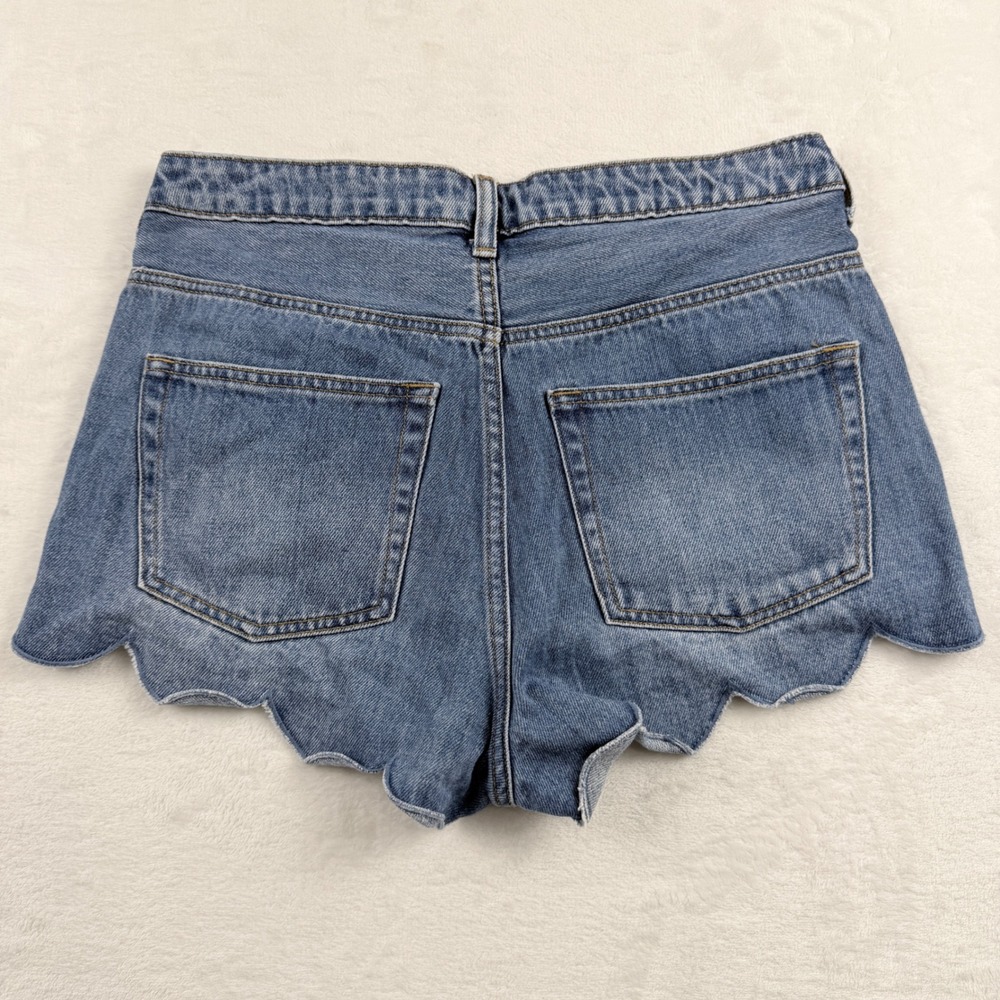 H&M Denim Shorts Scalloped Hem Size 8 - Picture 2 of 7